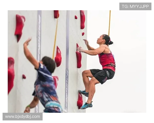 成都攀岩队灵活性争议引发热议攀岩爱好者的不同声音与看法